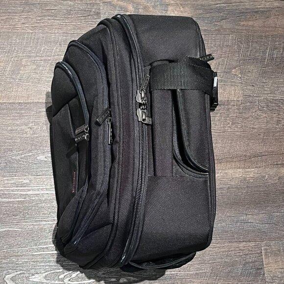 CODI Rolling Laptop Bag 3 Compartments Excellent Condition High Quality Zippers - Picture 9 of 14